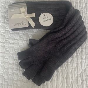 NWT Cashmere LEMON-Brand Fingerless Gloves